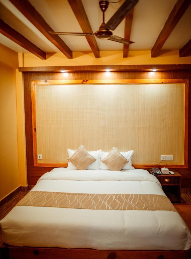 Paradise Boutique Hotel Pokhara Esterno foto